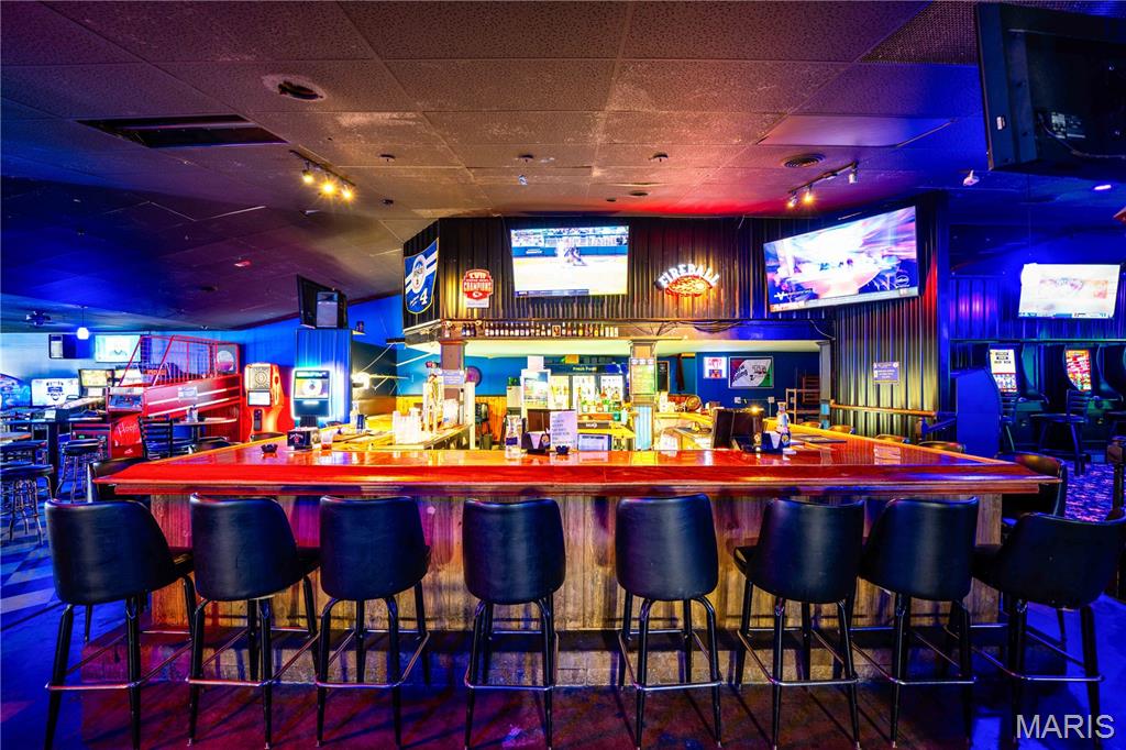 Sanford-Ellis Sub - Commercial Sale