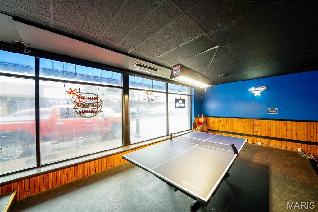 Sanford-Ellis Sub - Commercial Sale