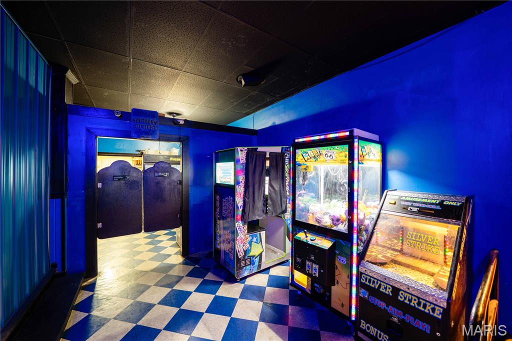Sanford-Ellis Sub - Commercial Sale