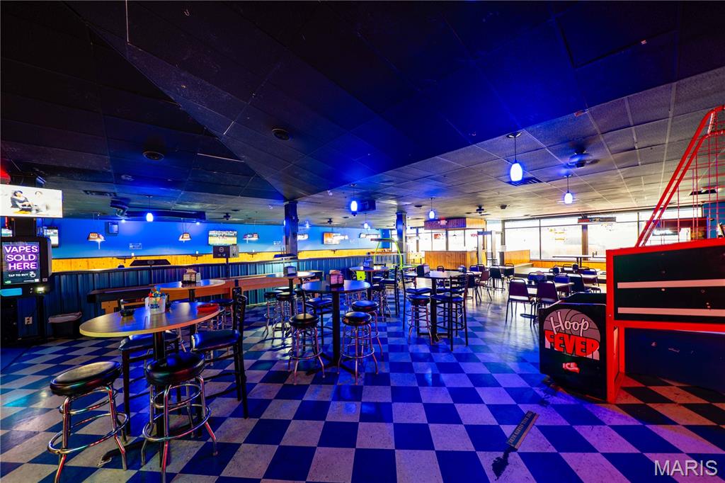 Sanford-Ellis Sub - Commercial Sale