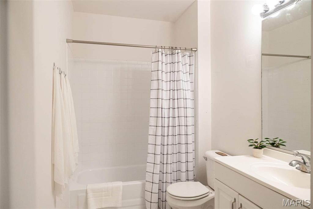 Lindenwood Twnhm - Residential Lease