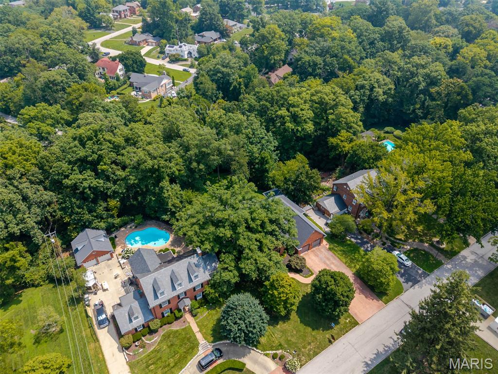 Country Club Place - Residential