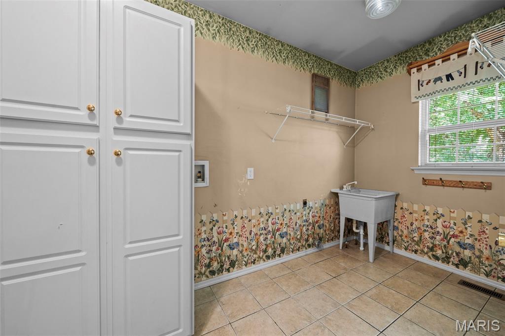 Log Hill Estates - Residential