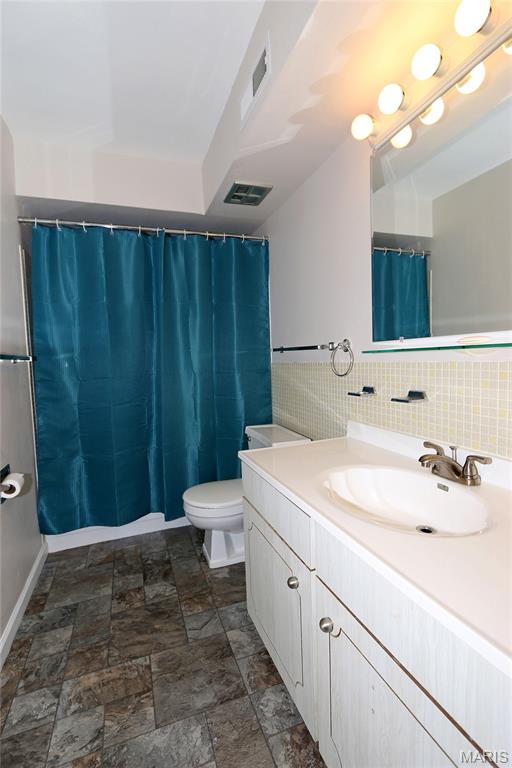 Bridgecrest Estates 1 Condo - Residential