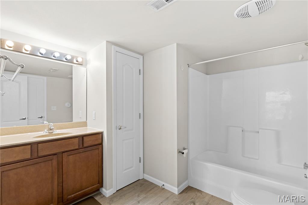 Saratoga #2 Condo #4 - Residential Lease
