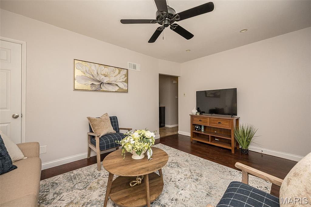 Castle Acres 3 - Residential