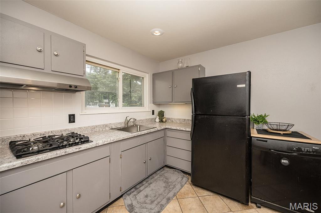 Castle Acres 3 - Residential