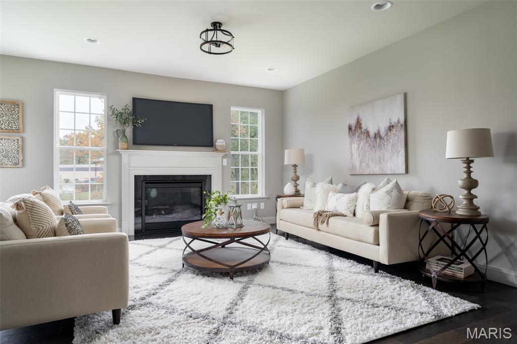 The Pointe @ Brightleaf Manor Villas - Residential