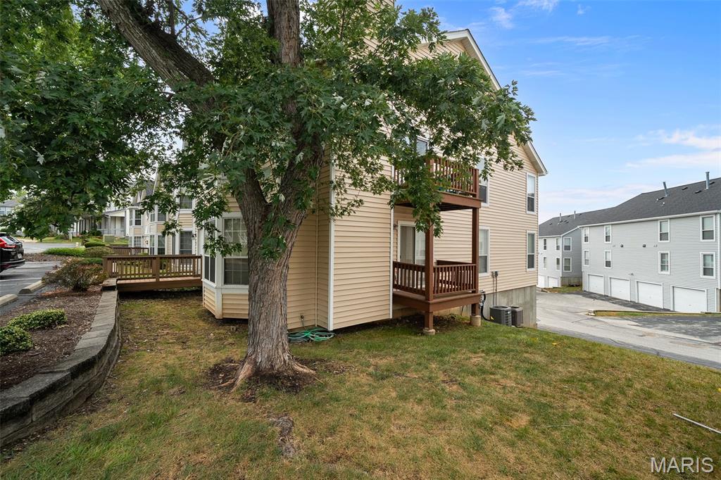 Spring Hill Farm Condo 13th - Residential