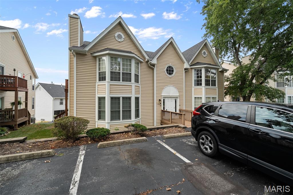 Spring Hill Farm Condo 13th - Residential
