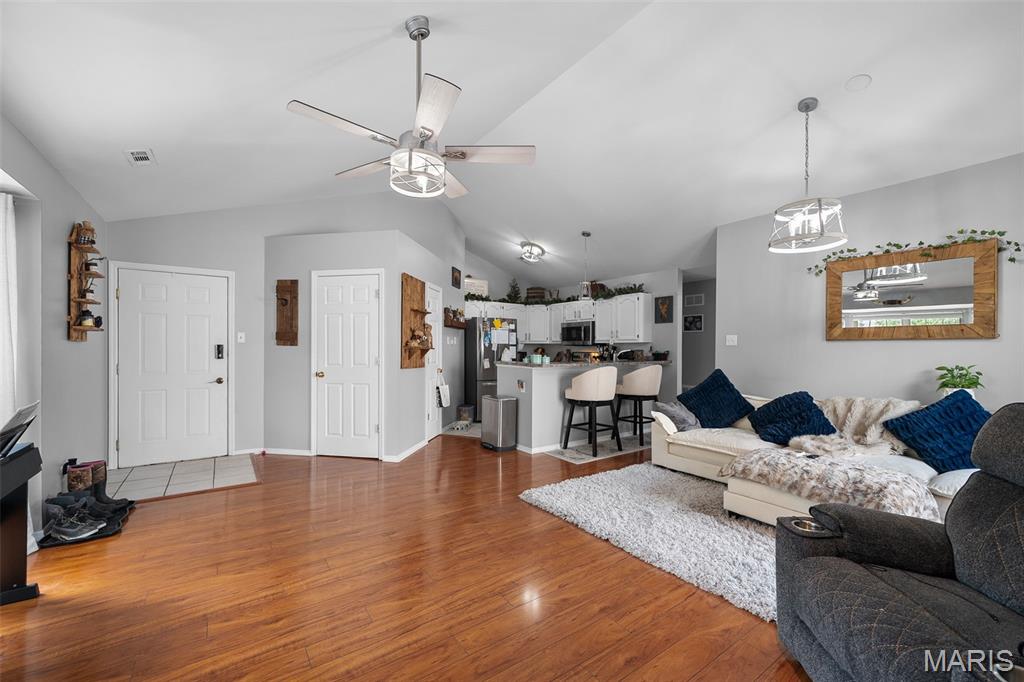 Spring Hill Farm Condo 13th - Residential