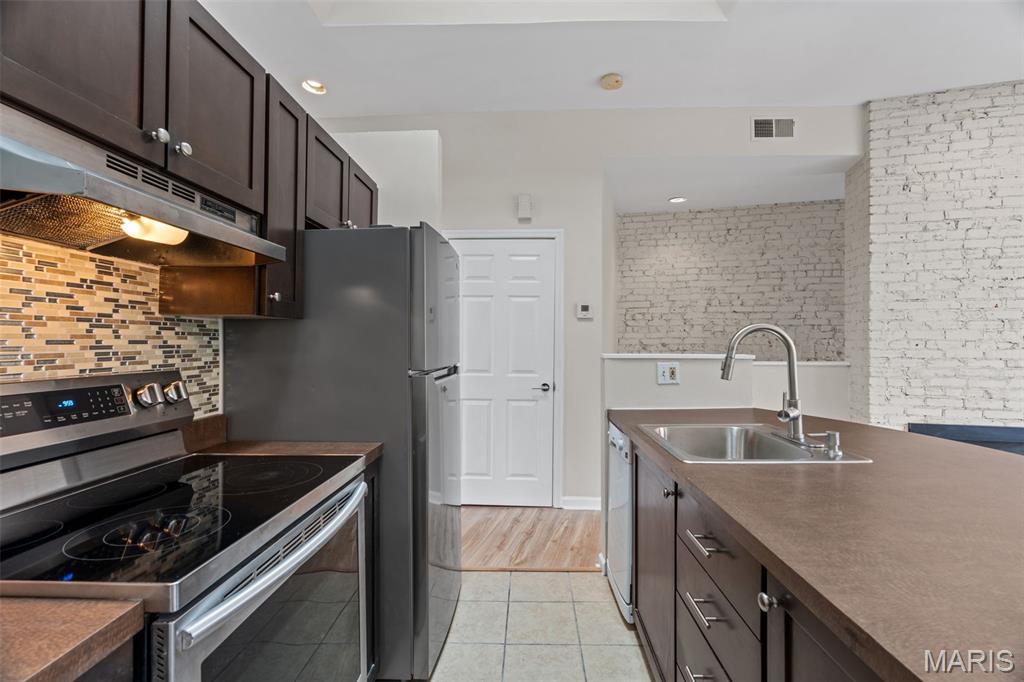 Moulton Add - Residential Income