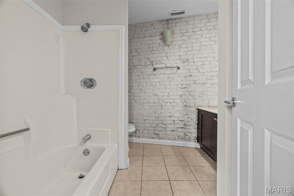 Moulton Add - Residential Income