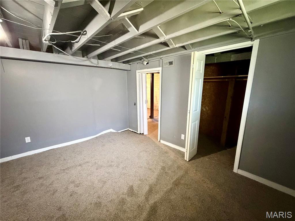 Flordell Hills 2 - Residential Lease