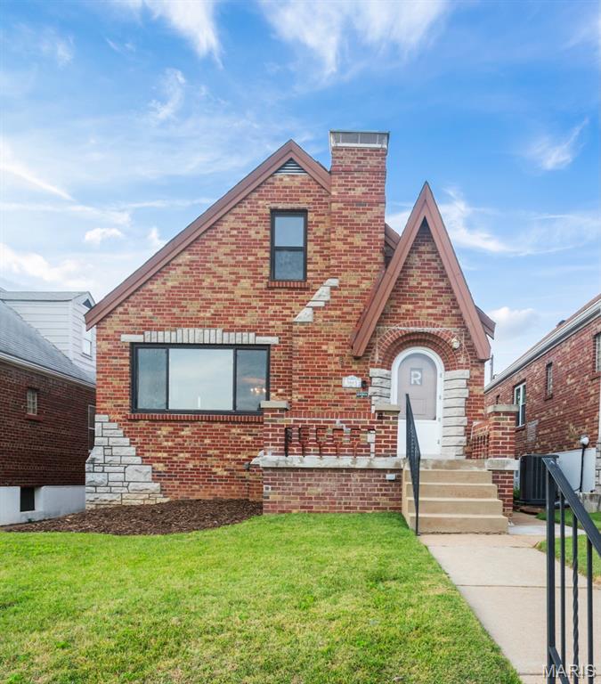 Charming Northampton Brick Home – Steps from Tilles Park! Fall in love with this beautiful 4-bed, 2-bath brick home in the heart of St. Louis’s coveted Northampton neighborhood! Step inside to find stunning, newly refinished hardwood floors that flow seamlessly across the main level. Offering the ultimate blend of classic character and South City charm, this home features an expansive floor plan with a finished basement—ideal for a rec room, home office, or media center. Best of all, move in with total peace of mind knowing a brand-new roof is being installed in July 2026! Enjoy your morning coffee on this quiet, tree-lined street, park with ease in your 1-car garage, and spend your weekends exploring Tilles Park just down the block. Close to amazing South City dining, schools, and shopping, this turn-key gem won't last long. Schedule your showing today!