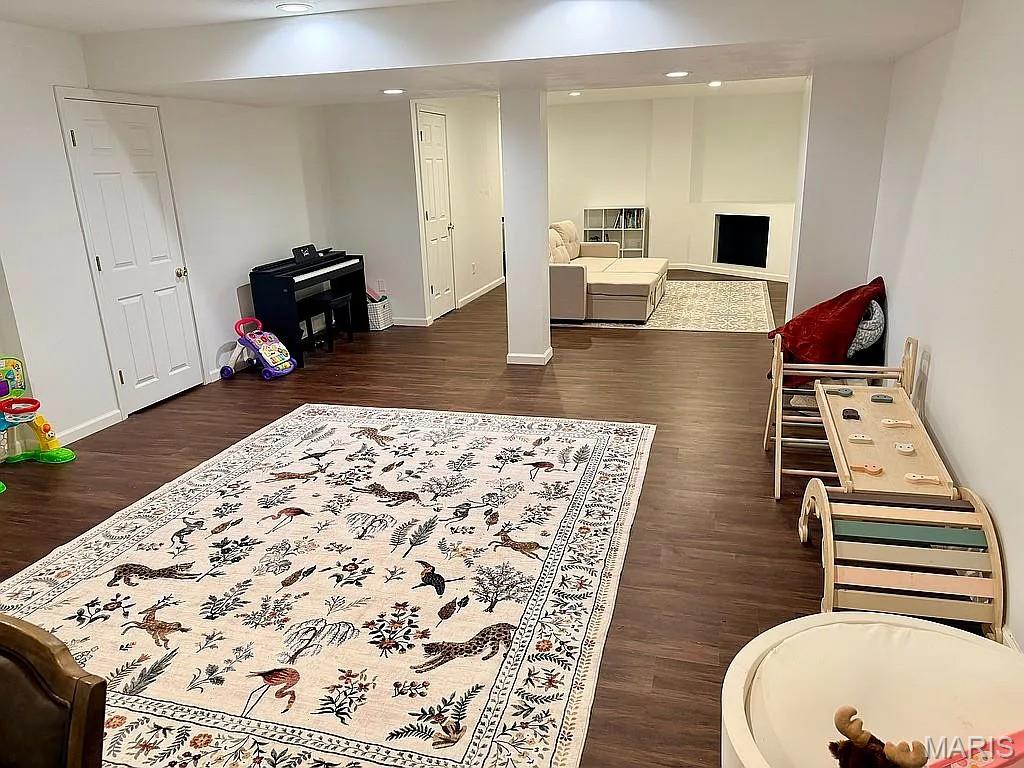 Pearson Pointe Villa - Residential