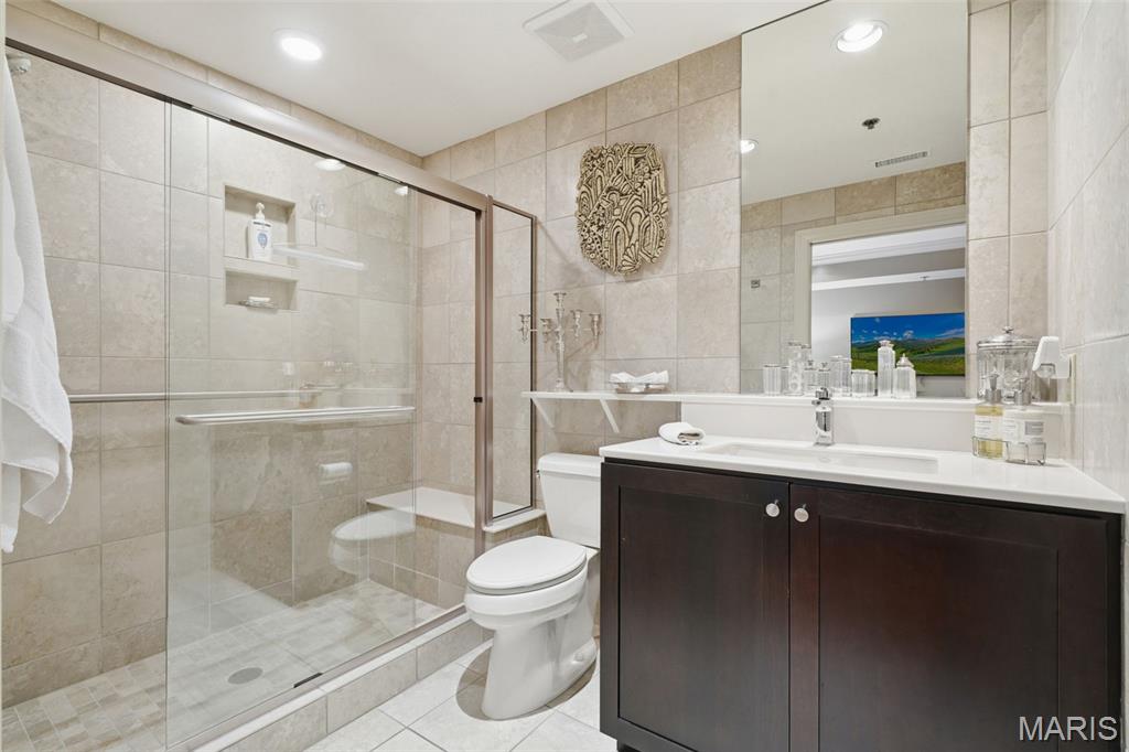 Claymont Place Condo Second - Residential