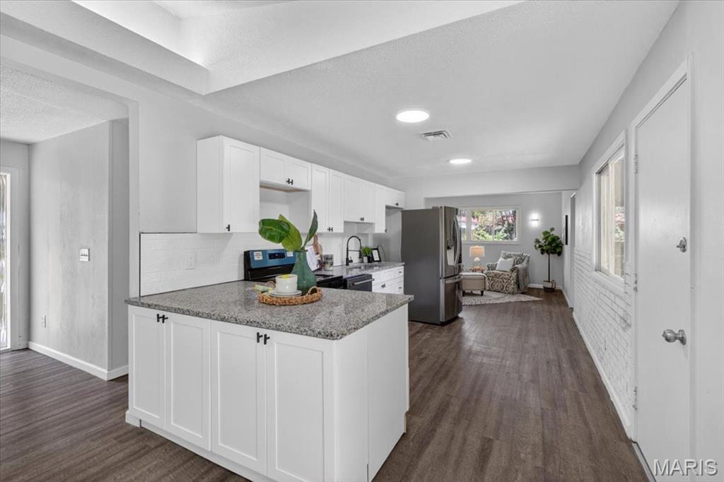 Robinwood 7 - Residential