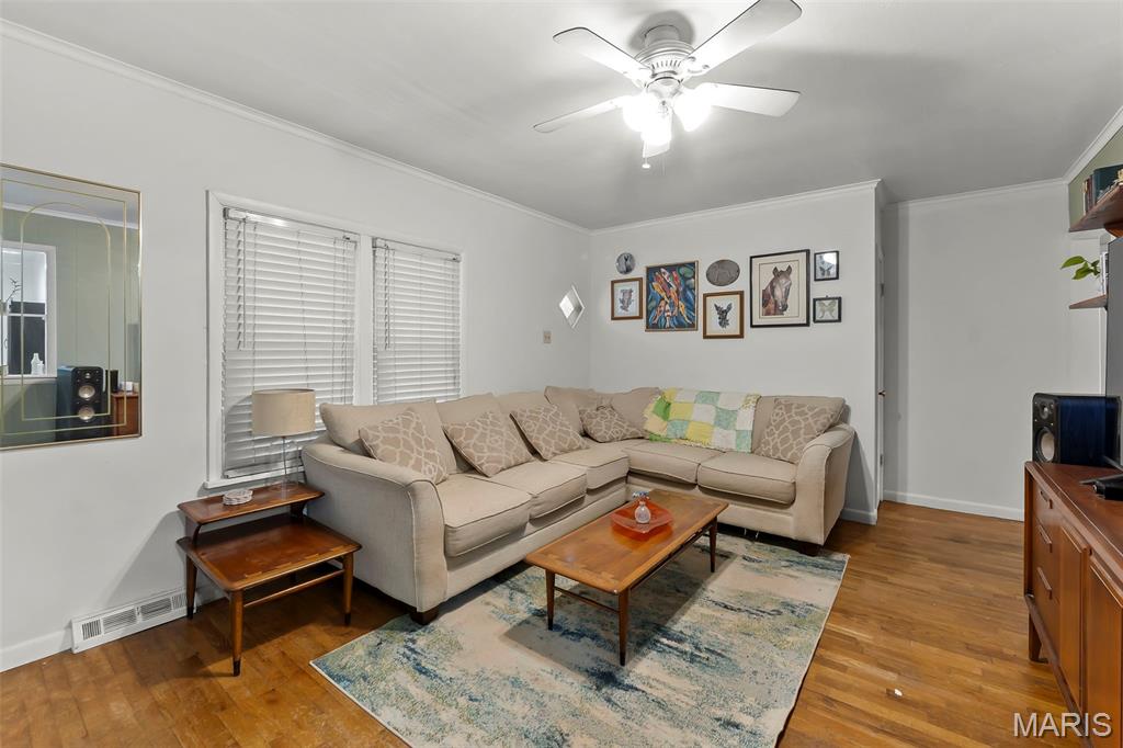 Tuck - Residential