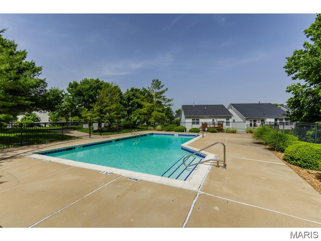 Turnberry Gardens Ph1 Condo & Esmt Prcl C - Residential