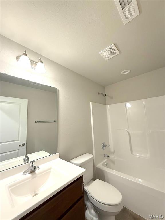 TOWNSEND SQUARE - Residential Lease