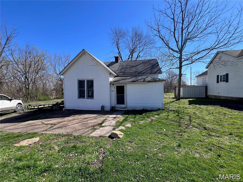 Investment opportunity in the heart of Bismarck! Situated on two lots totaling approximately 0.31 acres, this property offers a rare combination of space and location—just a short walk from downtown amenities.

The home features over 1,000 square feet with three bedrooms and one full bath, including a main bedroom with convenient access to the bathroom. With a level lot, large side yard, and expansive backyard, there is plenty of room for improvement, expansion, or outdoor use.

Whether you’re looking for a fix-and-flip, rental investment, or a property to update and make your own, this home provides a solid starting point with great potential. Public utilities are already in place, adding to the overall convenience and value.

Bring your vision and take advantage of this affordable opportunity in a desirable small-town setting.