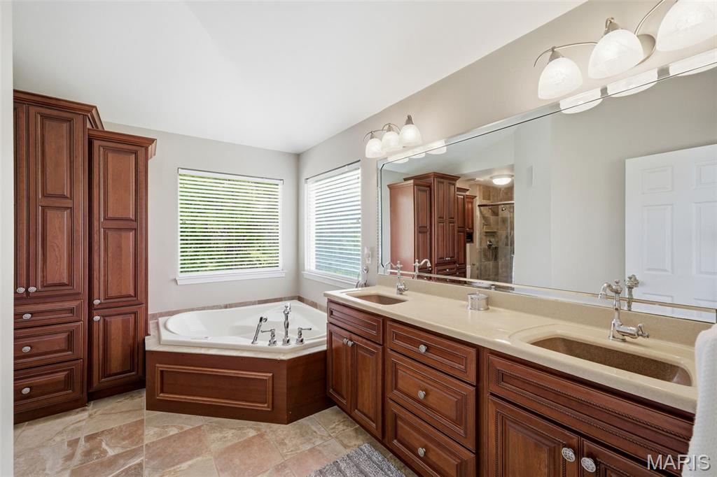 Eagle Pointe At The Legends - Residential