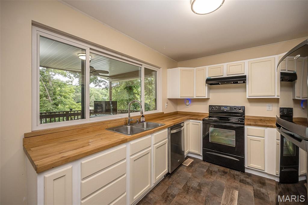 Cedar Hill Lakes 02 - Residential