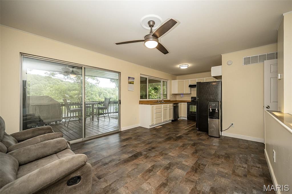 Cedar Hill Lakes 02 - Residential