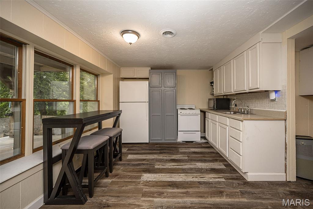 Cedar Hill Lakes 02 - Residential