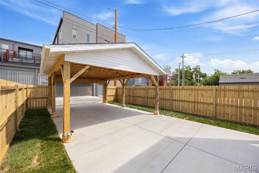 Laclede Race Course/McRee City - Residential