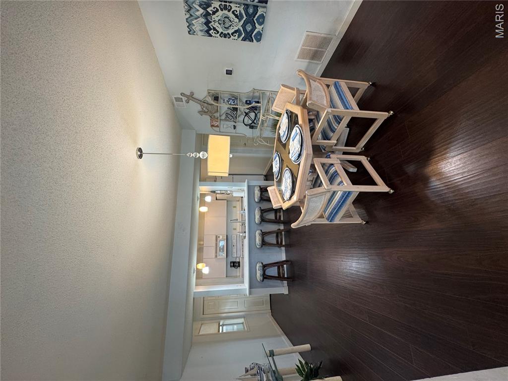 Breakwater Bay Club - Residential