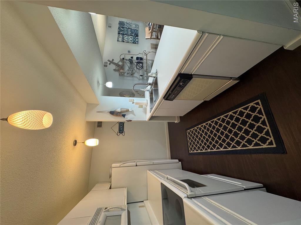 Breakwater Bay Club - Residential