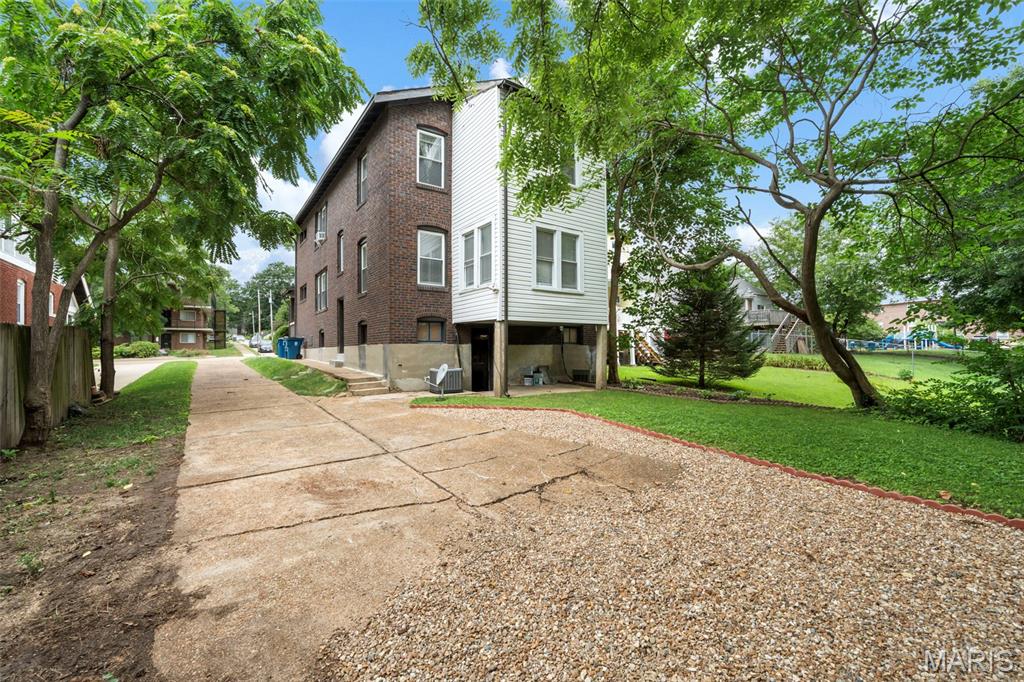 Rogers Benton Place - Residential Income