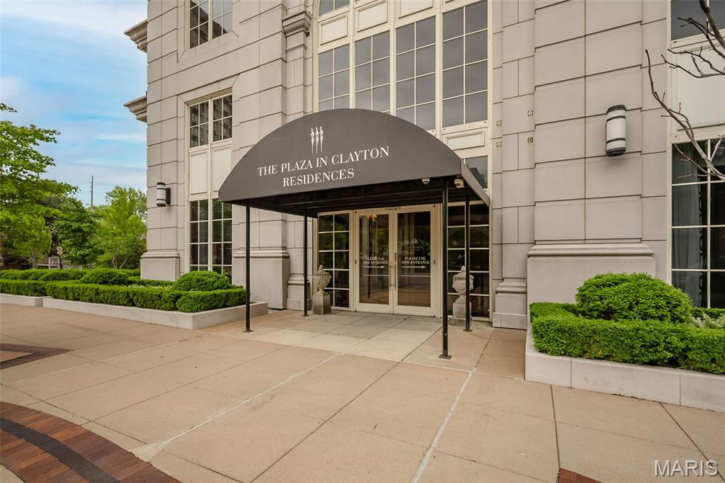 Plaza In Clayton A Condo The - Residential