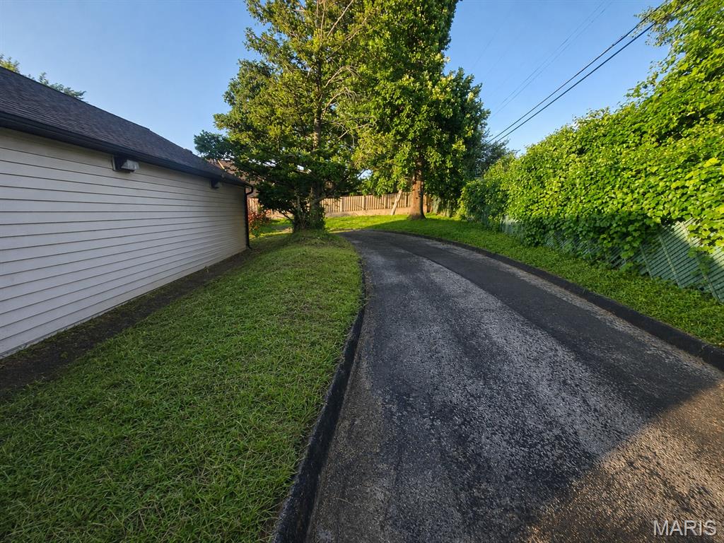 McKelvey Lt 1 Resub Lt A & McKelvey - Commercial Lease