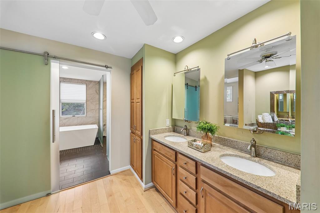 Taylor Place Twnhs - Residential