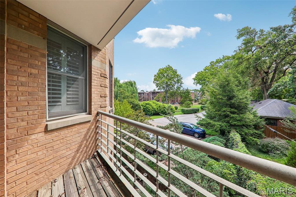 Taylor Place Twnhs - Residential