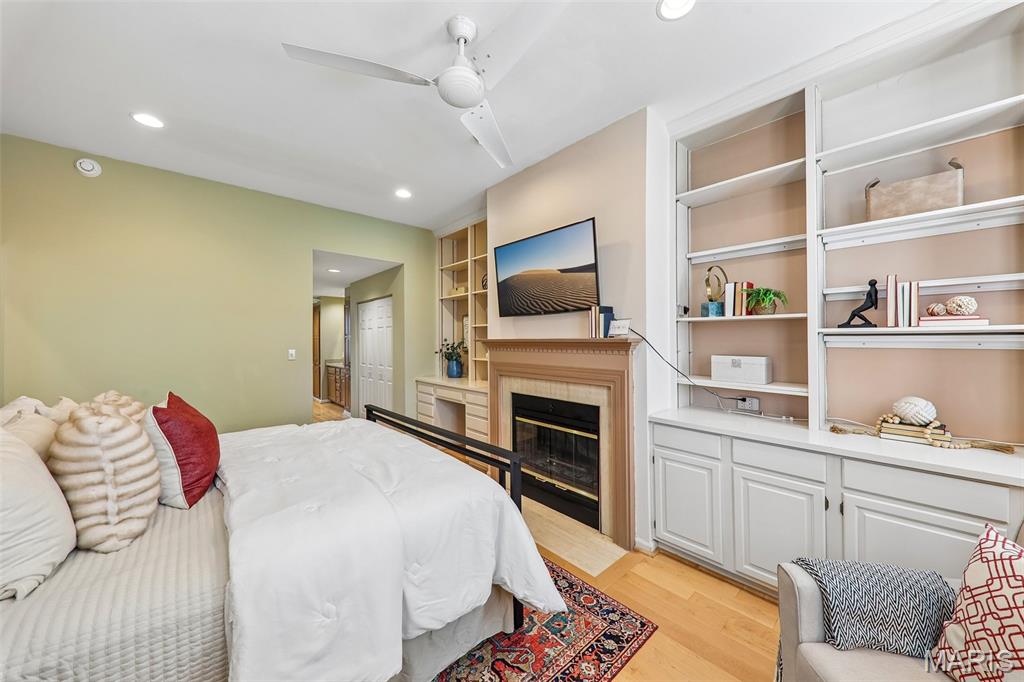 Taylor Place Twnhs - Residential