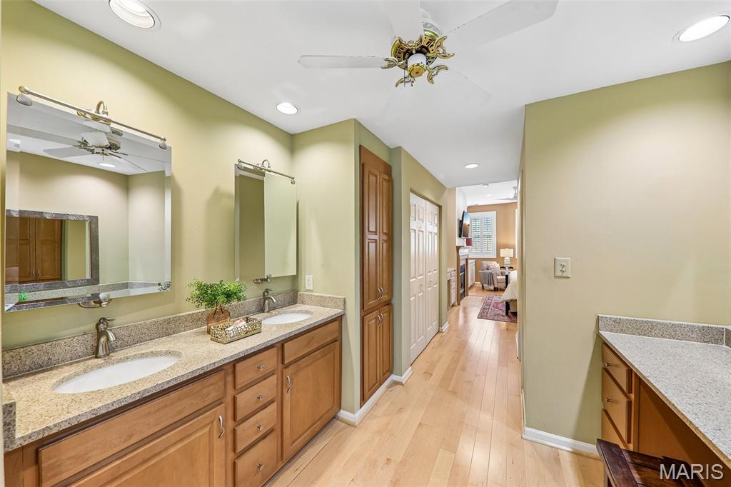 Taylor Place Twnhs - Residential