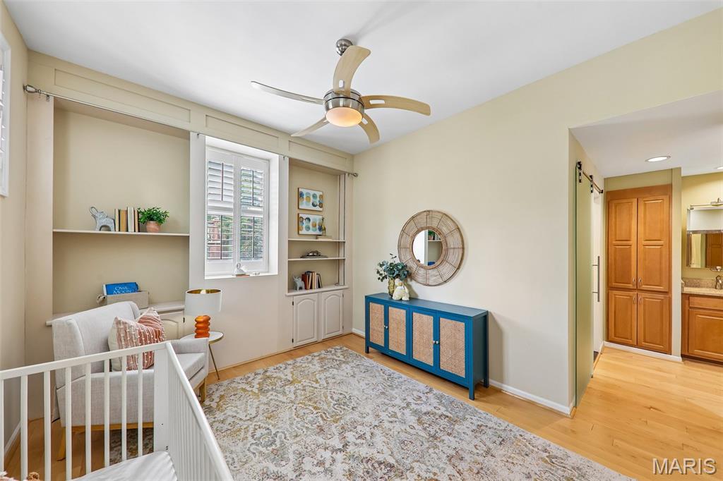 Taylor Place Twnhs - Residential