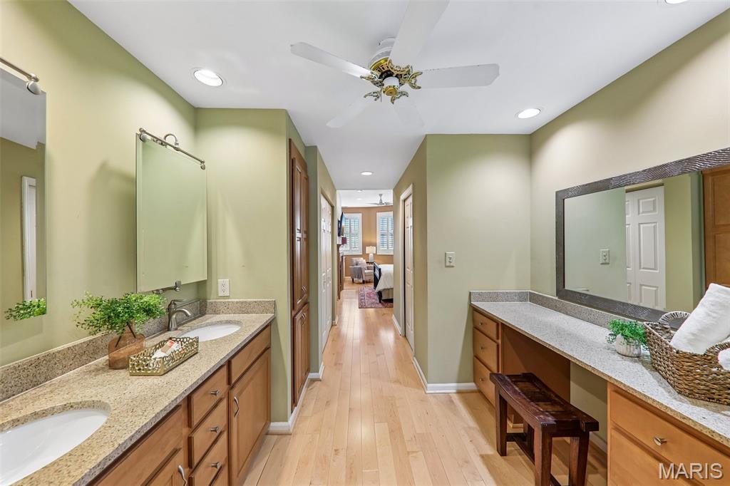 Taylor Place Twnhs - Residential