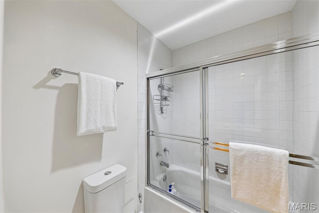 Taylor Place Twnhs - Residential