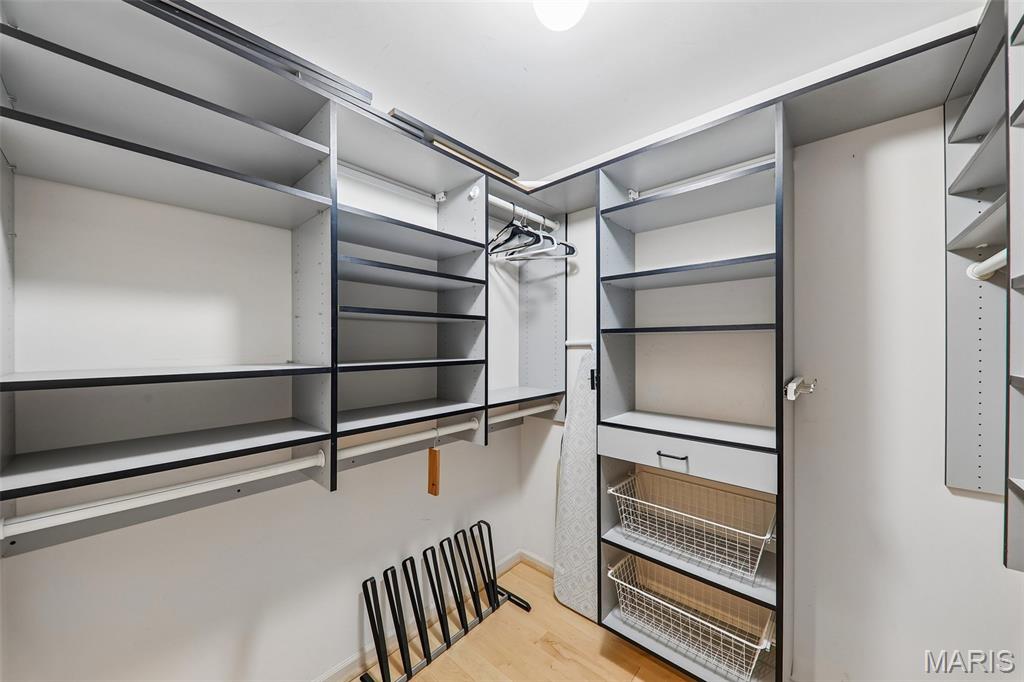 Taylor Place Twnhs - Residential