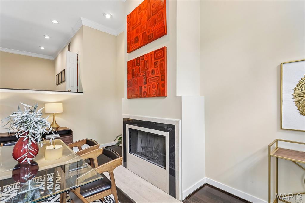 Taylor Place Twnhs - Residential