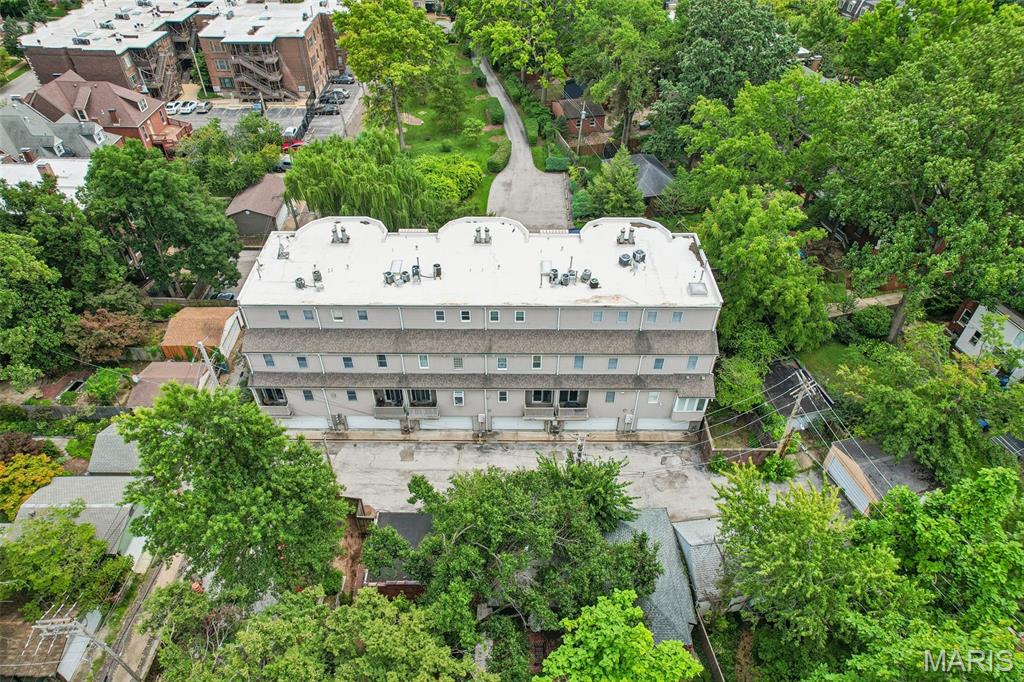 Taylor Place Twnhs - Residential