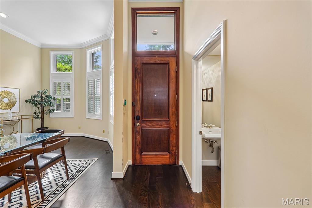 Taylor Place Twnhs - Residential