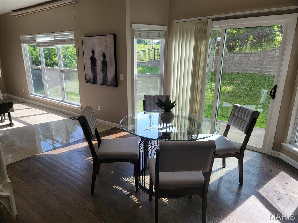 Charbonier On The Park Ph 1 - Residential