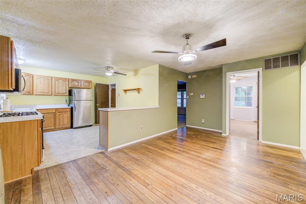Fox Manor 1 - Residential