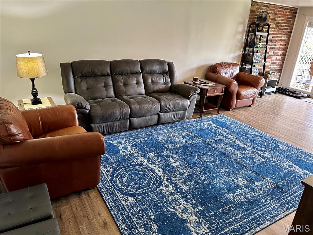 Chateau De Ville Sec 5 Condo - Residential
